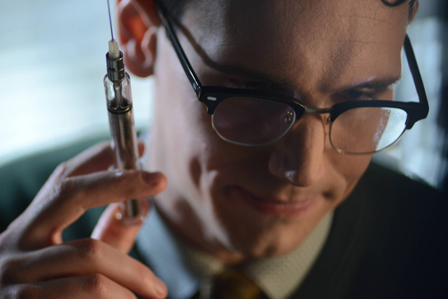 Review: Gotham S02E09: A Bitter Pill to Swallow (2015)